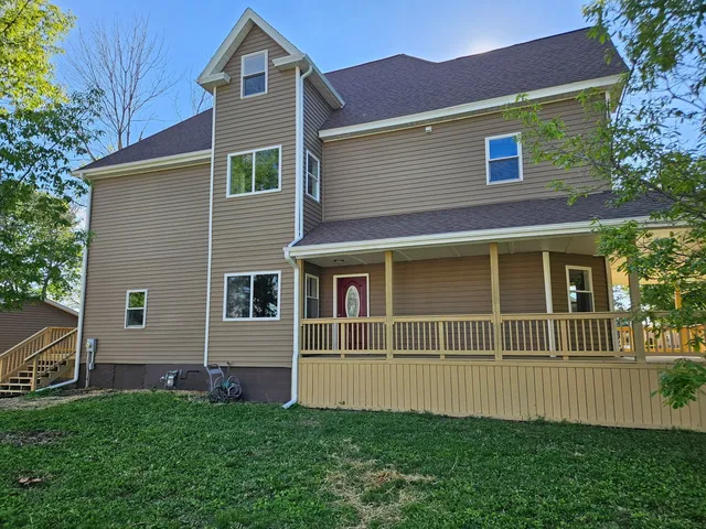 $379,900 | 215 East Sale Street, Tuscola, IL 61953