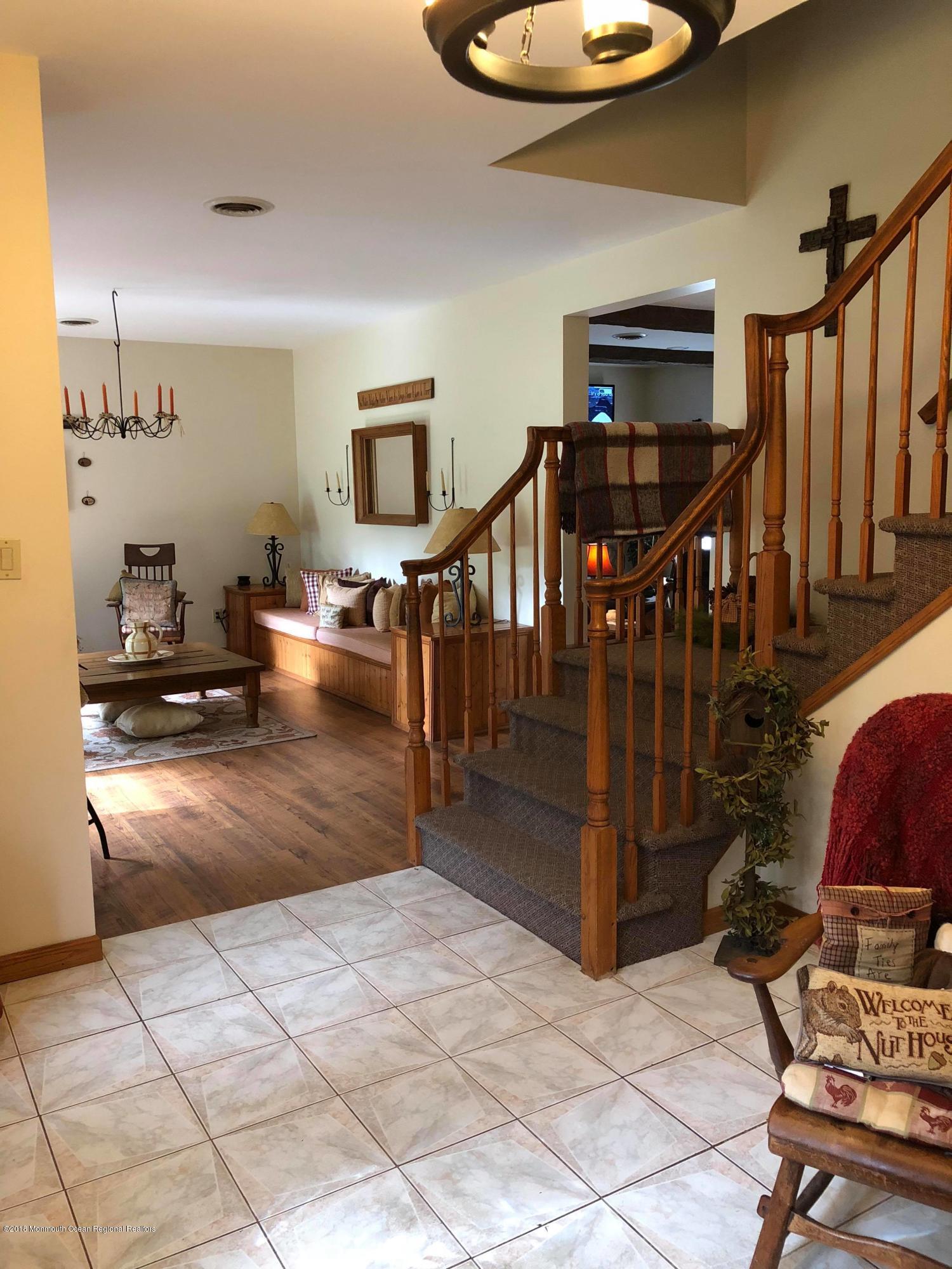 314 Brookville Road Barnegat, NJ 08005 - Photo 5 of 41 42663215_312188996234342_916321262321323