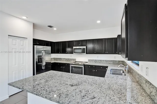 $3,000 | 25342 Southwest 115th Avenue, Unit 1, Homestead, FL 33032