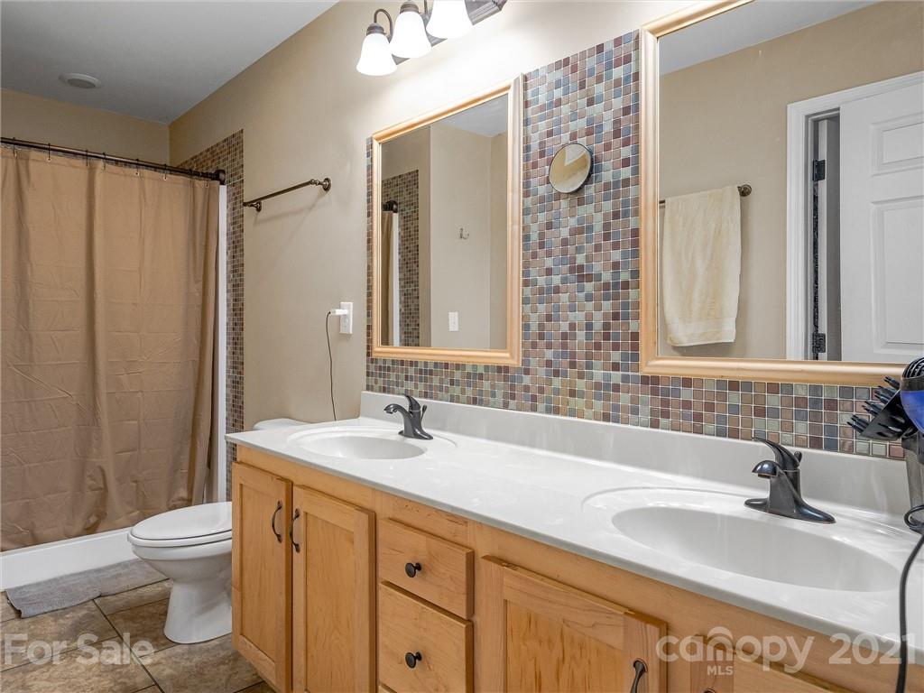 351 Cody Road Marshall, NC 28753 - Photo 13 of 29 Gallery Image 13