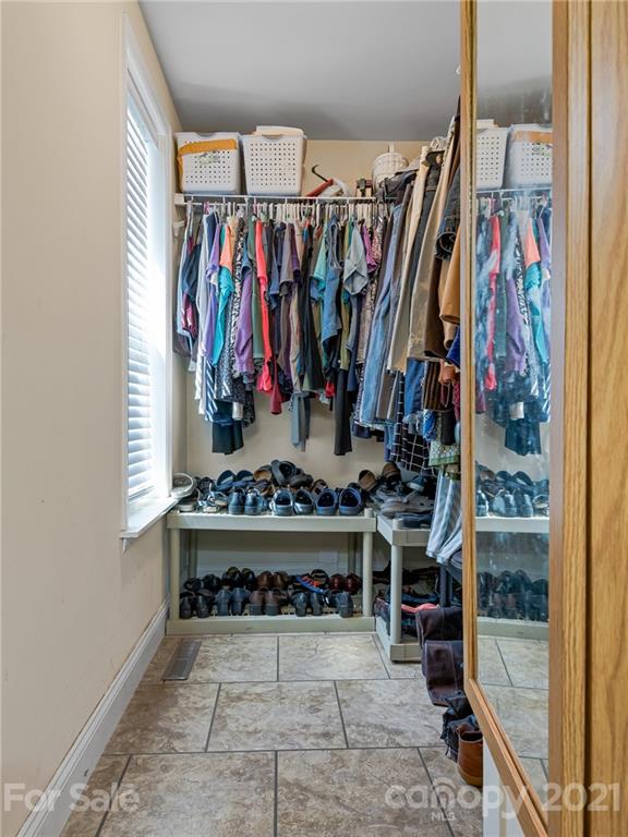351 Cody Road Marshall, NC 28753 - Photo 14 of 29 Gallery Image 14