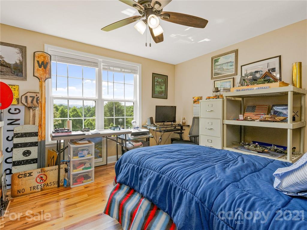 351 Cody Road Marshall, NC 28753 - Photo 15 of 29 Gallery Image 15