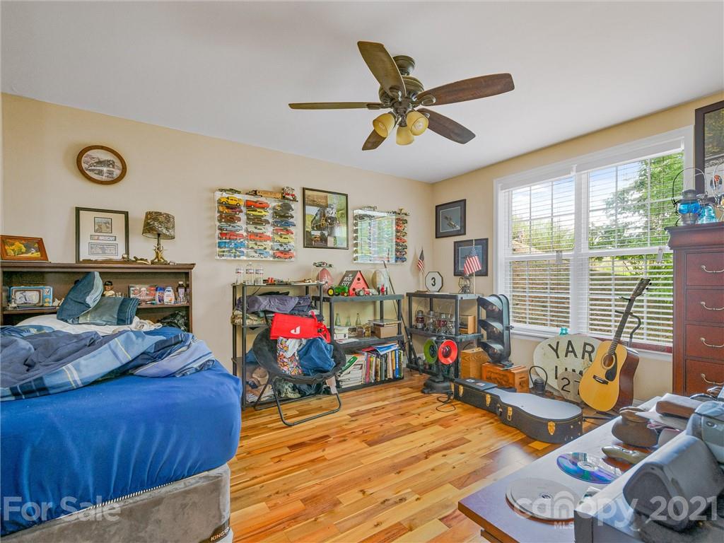 351 Cody Road Marshall, NC 28753 - Photo 18 of 29 Gallery Image 18