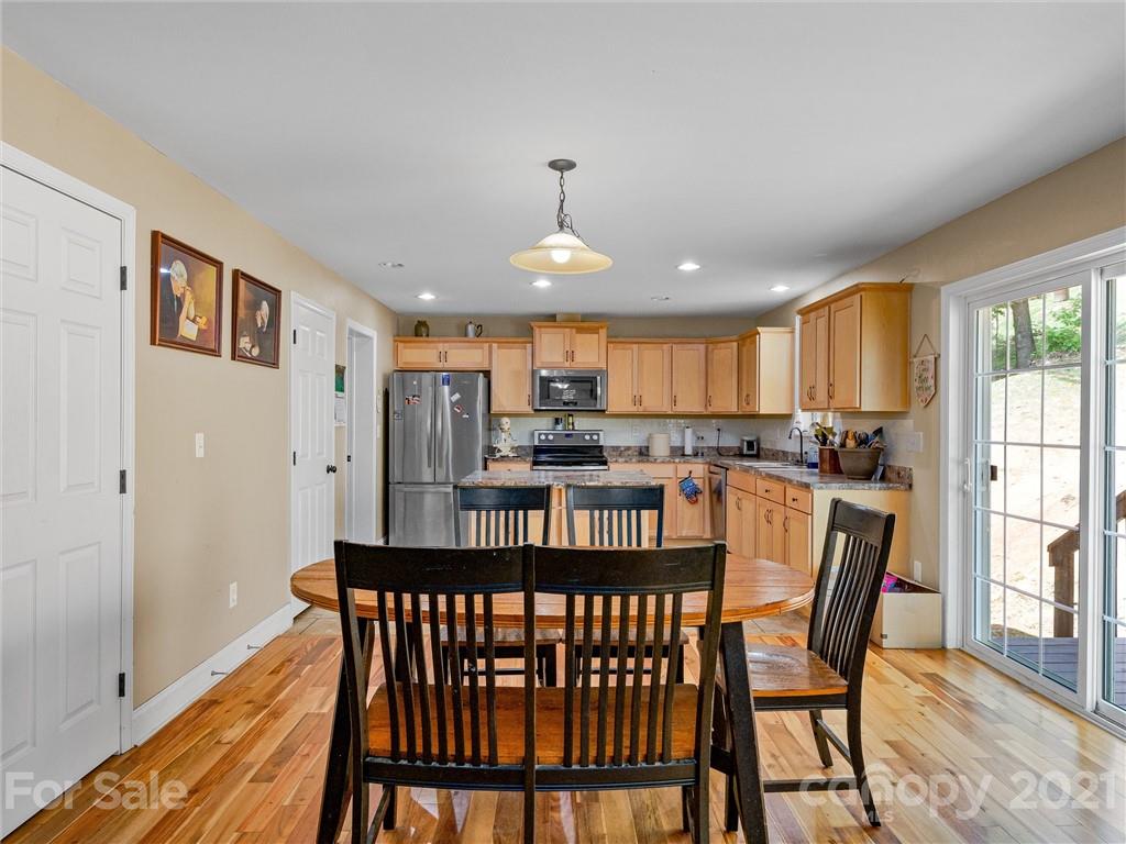 351 Cody Road Marshall, NC 28753 - Photo 9 of 29 Gallery Image 9