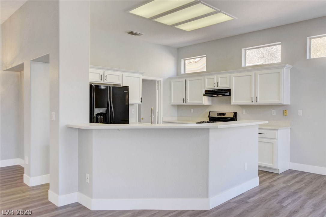 10316 Georgetown Place Las Vegas, NV 89134 - Photo 7 of 32