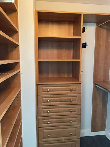 a view of walk in closet