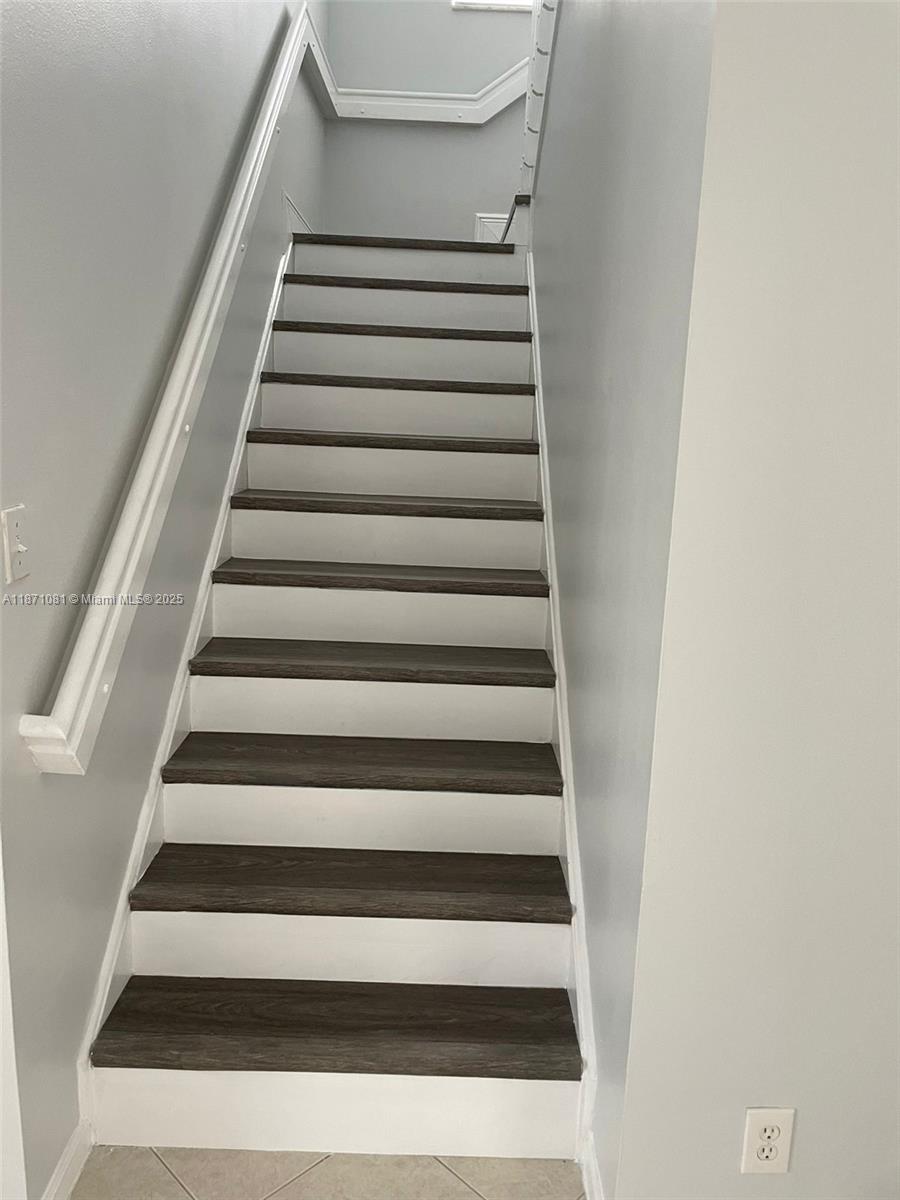 2145 Southwest 150th Avenue Miramar, FL 33027 - Photo 6 of 36 a view of entryway