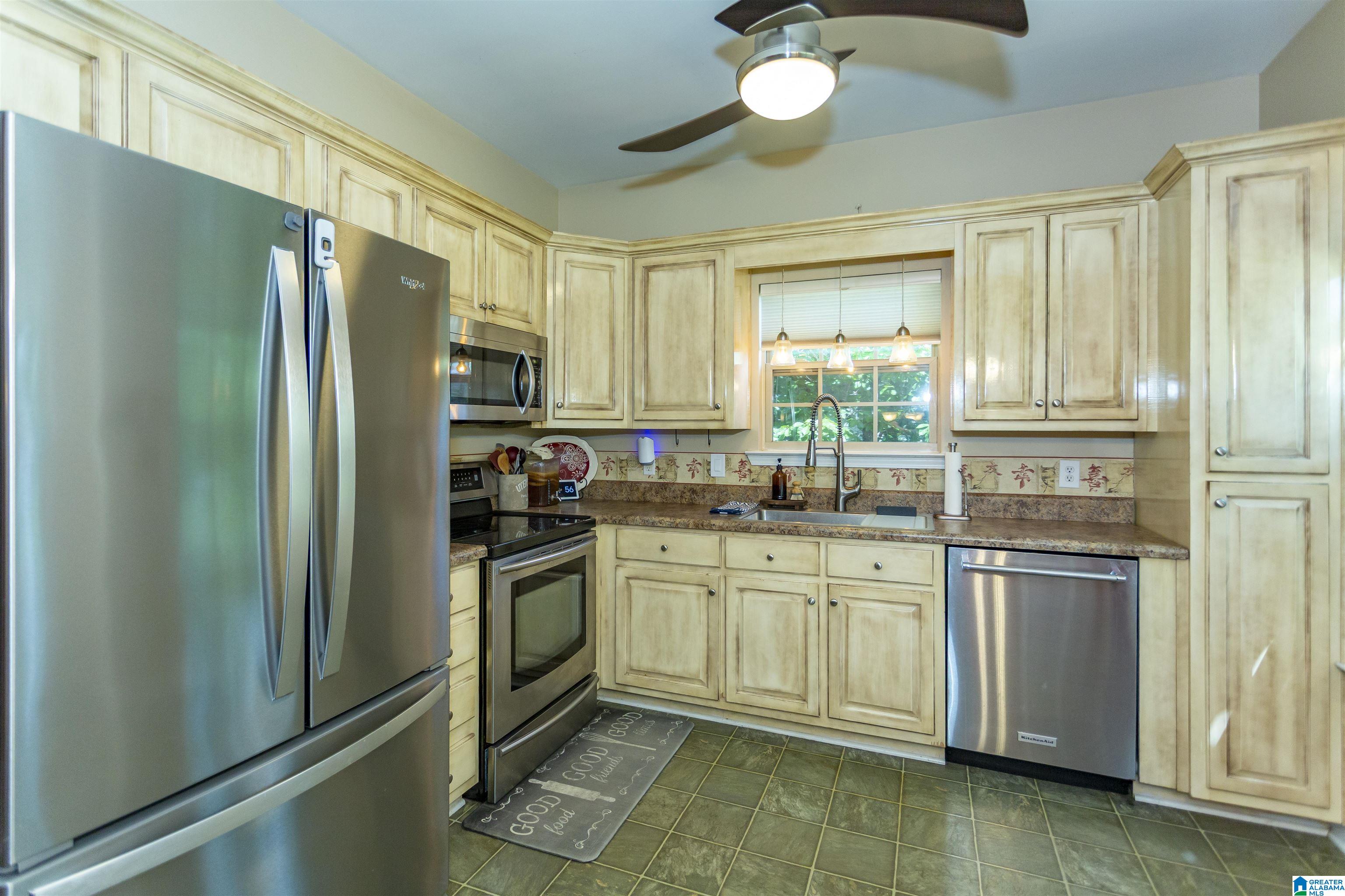 457 Hidden Ridge Drive Odenville, AL 35120 - Photo 11 of 39