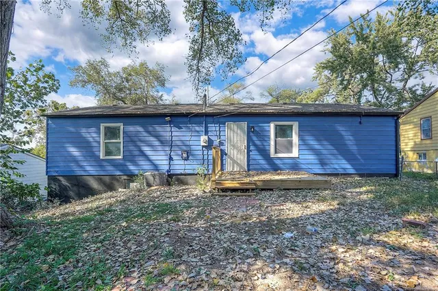 $187,500 | 6403 East 153 Street, Grandview, MO 64030