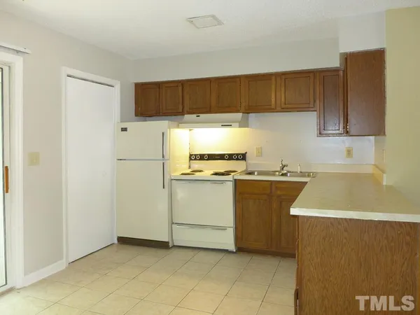 $1,395 | 138 Marlowe Court, Carrboro, NC 27510