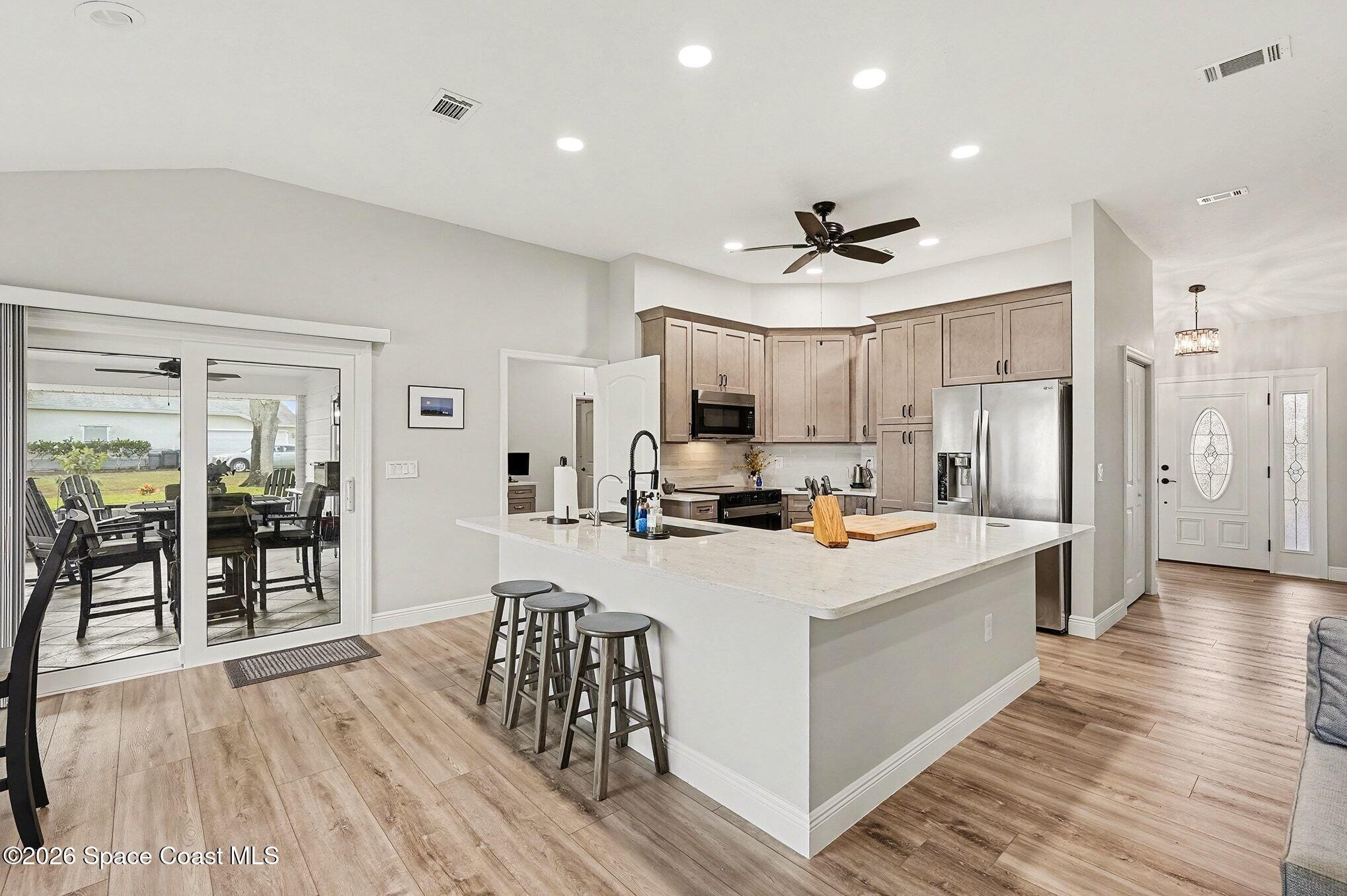 355 Lake View Lane Palm Bay, FL 32909 - Photo 12 of 49 355 Lake View Lane (16)