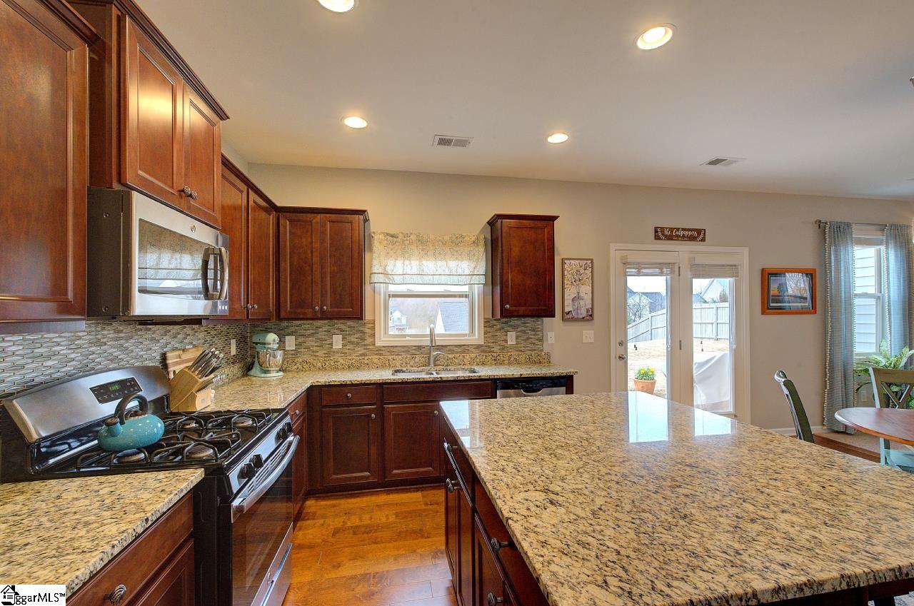 206 Marshfield Court Easley, SC 29642 - Photo 15 of 47