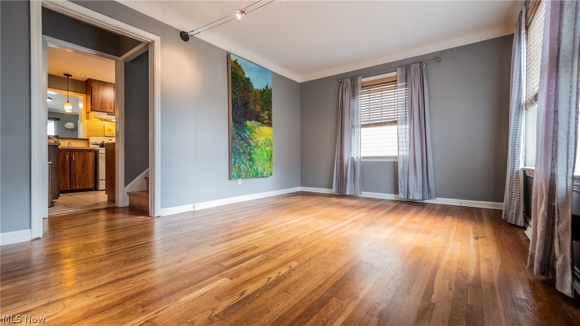 1401 Sheffield Road Cleveland, OH 44121 - Photo 4 of 30 Gallery Image 4