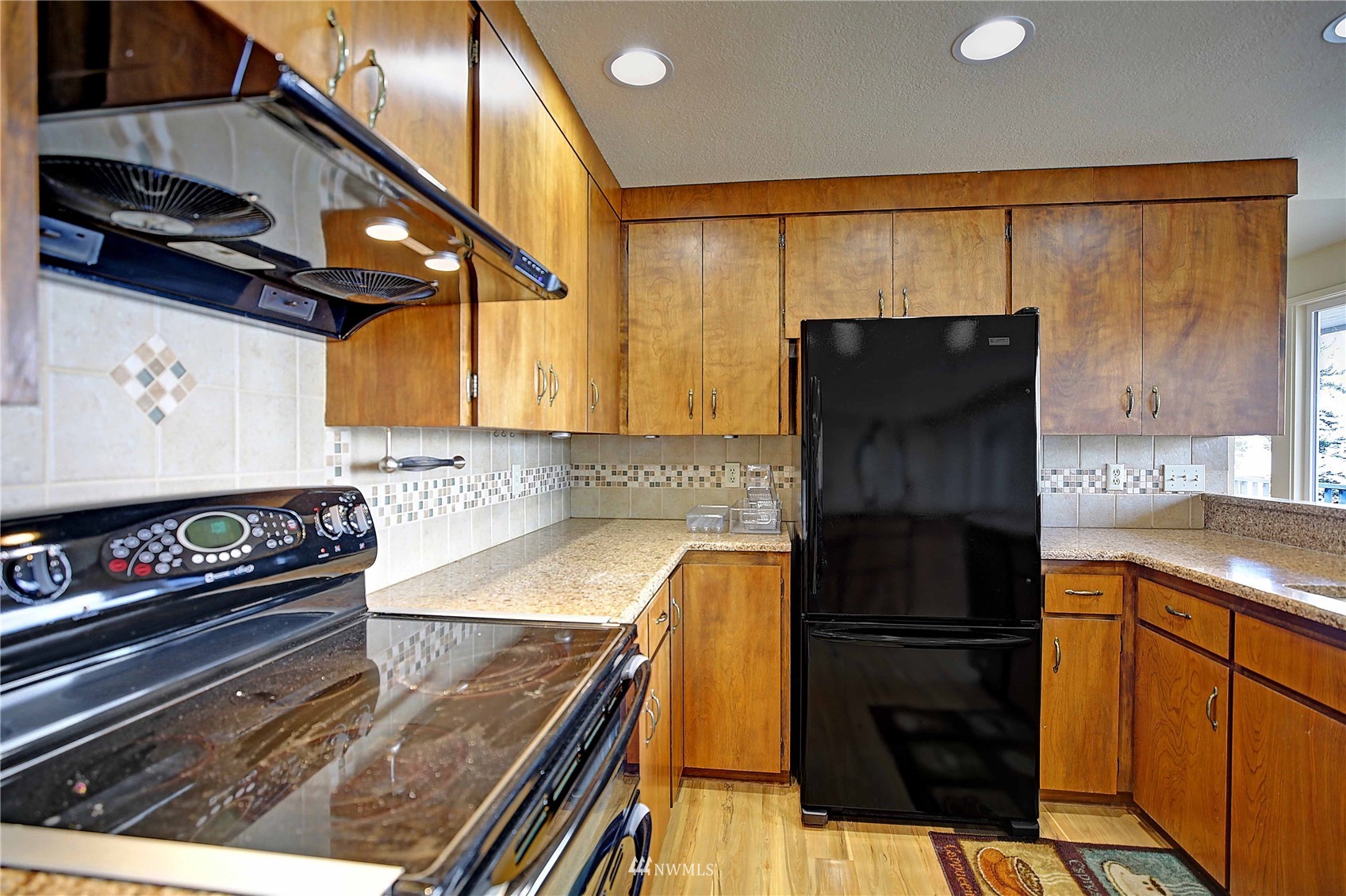 544 Maple Grove Road Camano Island, WA 98282 - Photo 17 of 40 Gallery Image 17