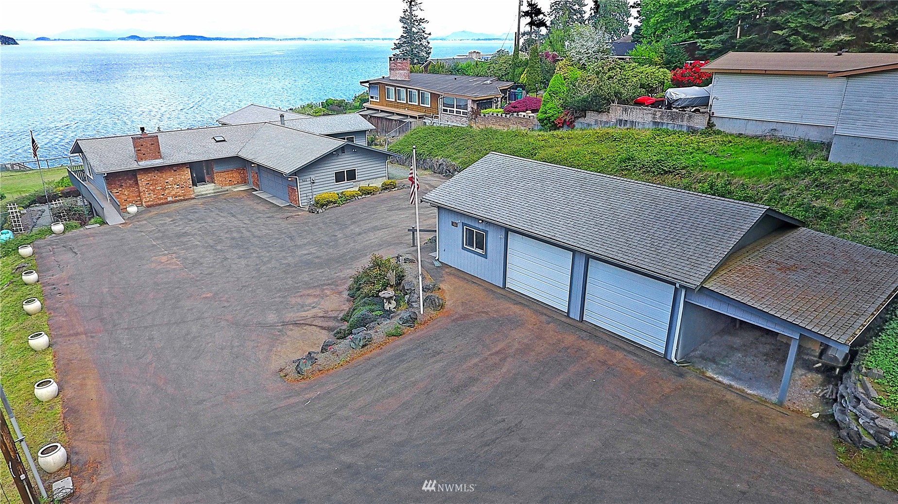 544 Maple Grove Road Camano Island, WA 98282 - Photo 2 of 40 Gallery Image 2