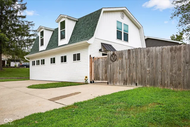 $270,000 | 901 25th Street, Bedford, IN 47421