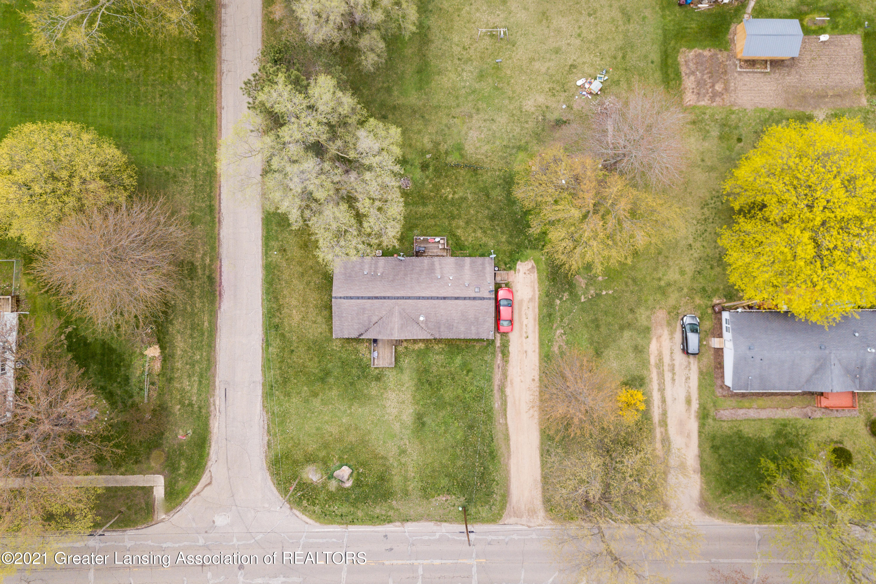 524 East Main Street Maple Rapids, MI 48853 - Photo 7 of 29 524 E Main St Maple Rapids MI-10