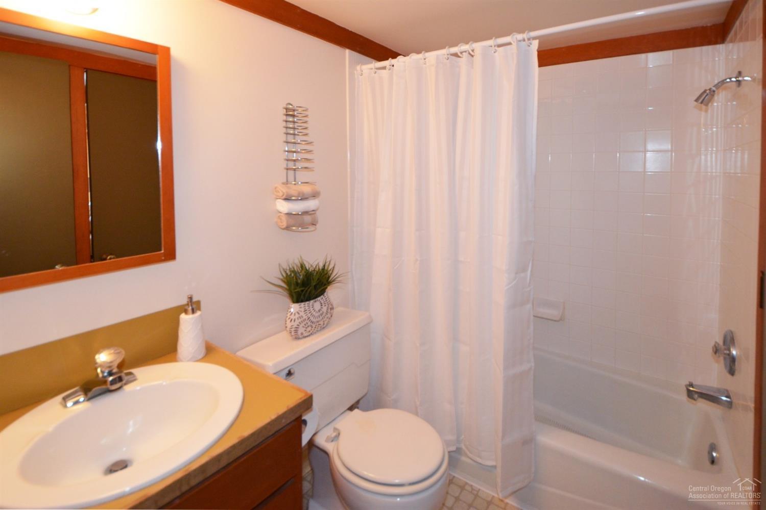 13400 Fox Tail, Unit GC90 Black Butte Ranch, OR 97759 - Photo 21 of 25 Additional Photo
