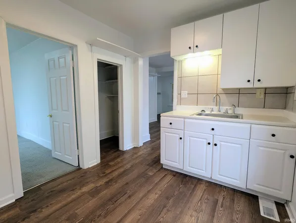 $49,400 | 221 North G Street, Marion, IN 46952