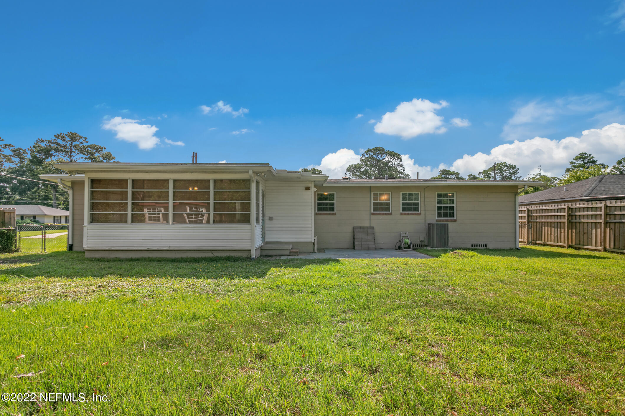 544 Matterhorn Road Jacksonville, FL 32216 - Photo 31 of 37 544 Matterhorn (32)
