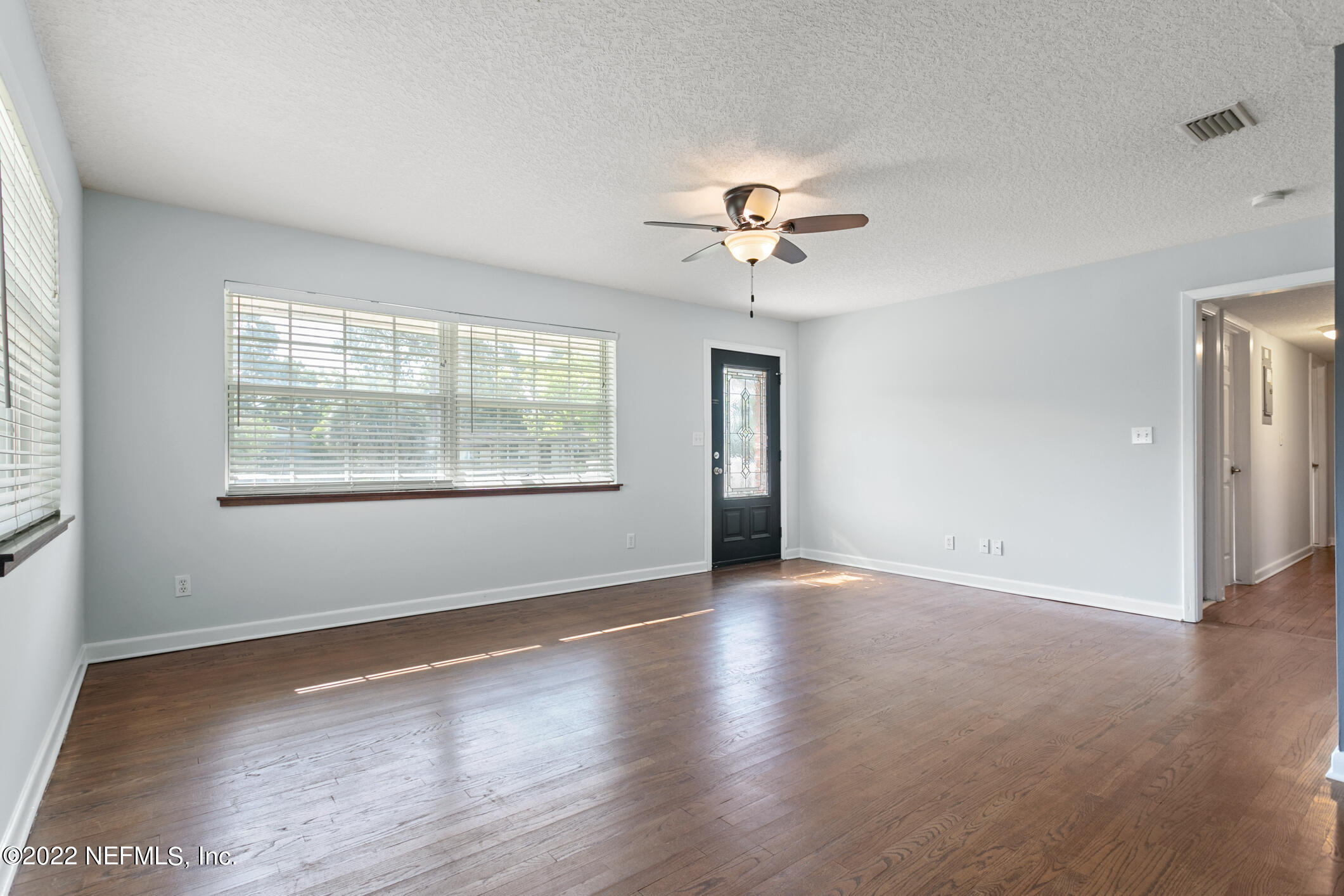 544 Matterhorn Road Jacksonville, FL 32216 - Photo 9 of 37 544 Matterhorn (8)