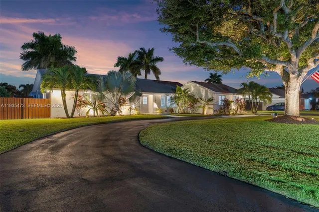 $999,000 | 1651 Northwest 19th Street, Homestead, FL 33030