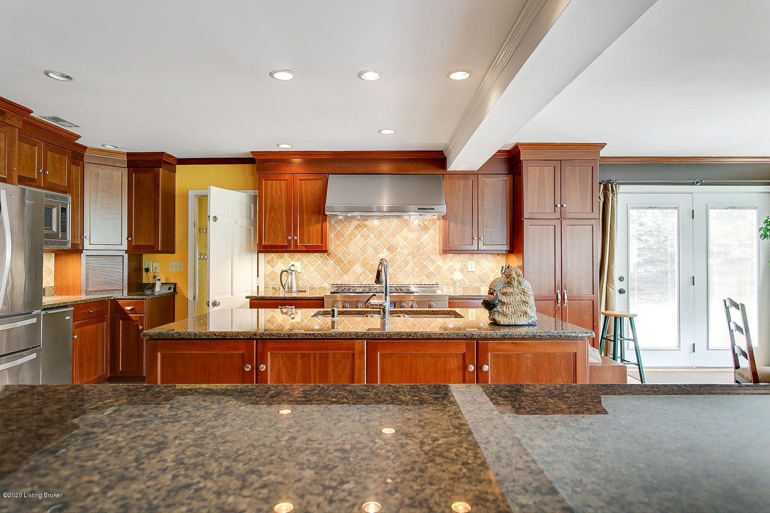2409 Woodside Road Louisville, KY 40207 - Photo 12 of 46 2409 Woodside Rd interiors-9