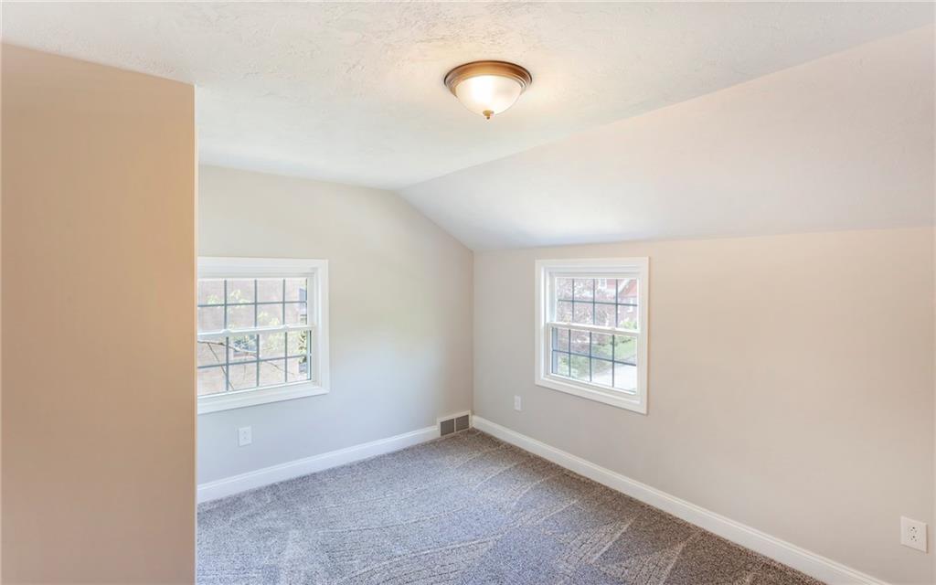 268 Cascade Road Pittsburgh, PA 15221 - Photo 21 of 25 Gallery Image 21