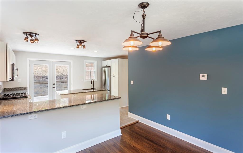 268 Cascade Road Pittsburgh, PA 15221 - Photo 9 of 25 Gallery Image 9