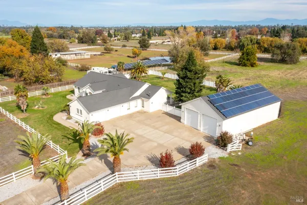 $998,000 | 7605 Churn Creek Road, Redding, CA 96002