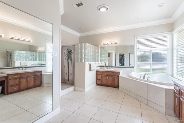 $998,000 | 7605 Churn Creek Road, Redding, CA 96002