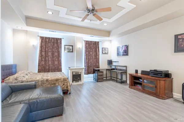 $998,000 | 7605 Churn Creek Road, Redding, CA 96002