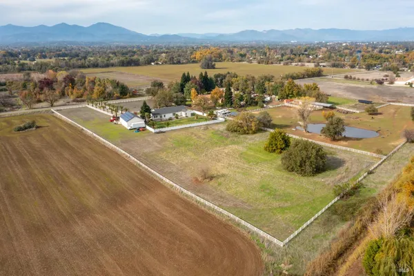 $998,000 | 7605 Churn Creek Road, Redding, CA 96002