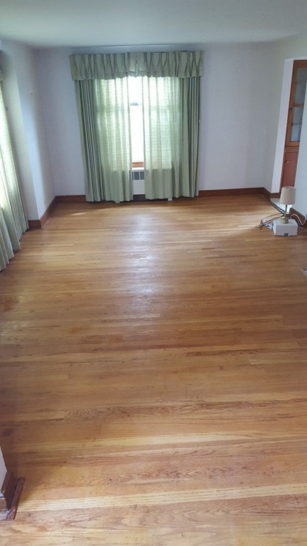 54 Edgemere Road Lynn, MA 01904 - Photo 8 of 10 Gallery Image 8