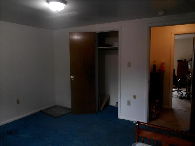 33 St John Street McKees Rocks, PA 15136 - Photo 11 of 20 Bedroom 33 1/2
