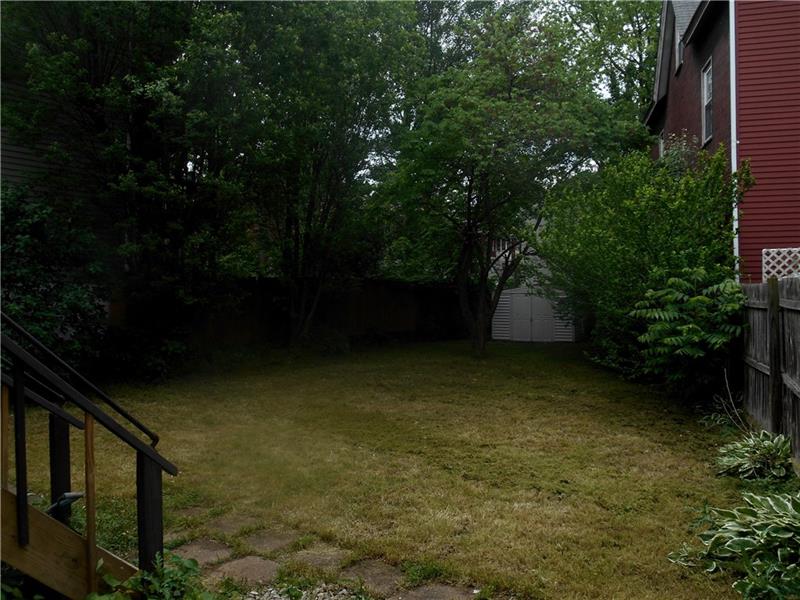 33 St John Street McKees Rocks, PA 15136 - Photo 4 of 20