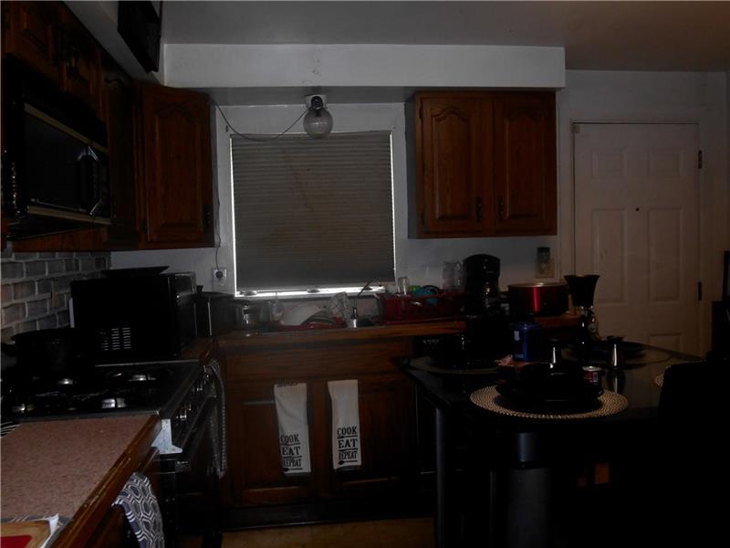 33 St John Street McKees Rocks, PA 15136 - Photo 9 of 20 Kitchen 33
