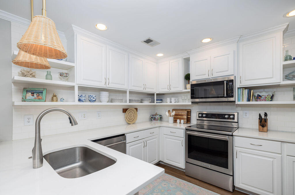 741 Veron Place Mount Pleasant, SC 29464 - Photo 13 of 34 413A7526-Edit