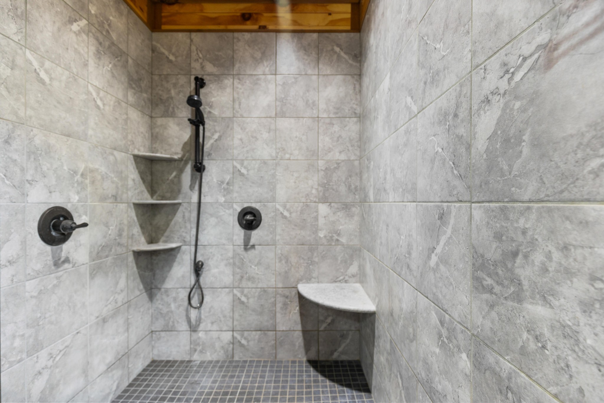 2054 Horns Creek Road Ocoee, TN 37361 - Photo 29 of 42 a bathroom with a shower