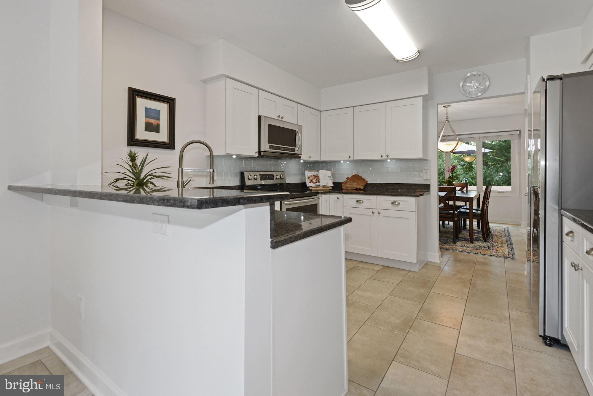 11633 Chapel Cross Way Reston, VA 20194 - Photo 14 of 64
