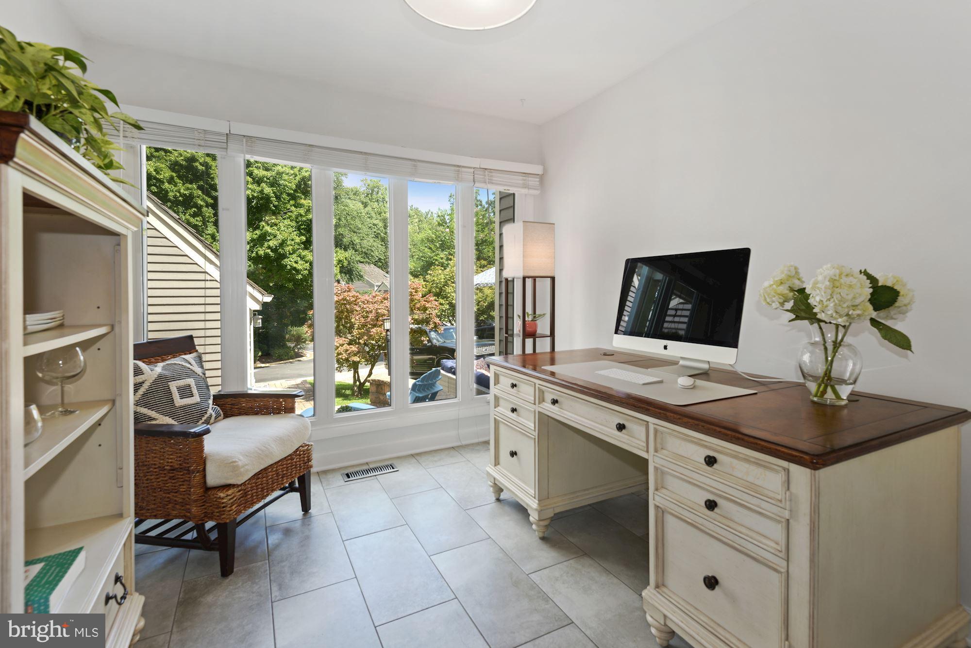 11633 Chapel Cross Way Reston, VA 20194 - Photo 15 of 64 Breakfast room can adapt to office or sitting room