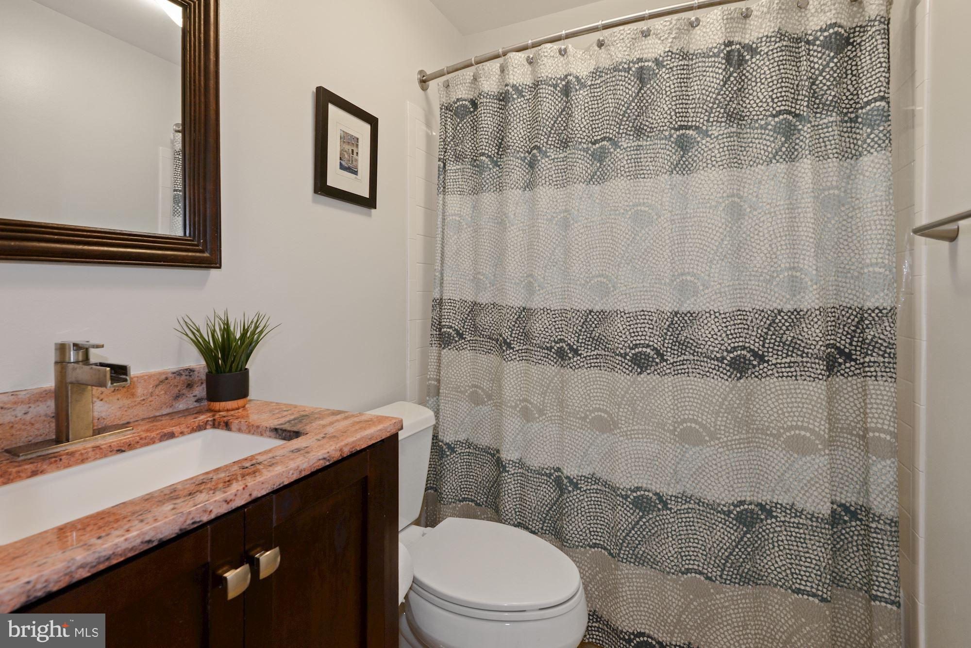 11633 Chapel Cross Way Reston, VA 20194 - Photo 38 of 64 Lower level full bath