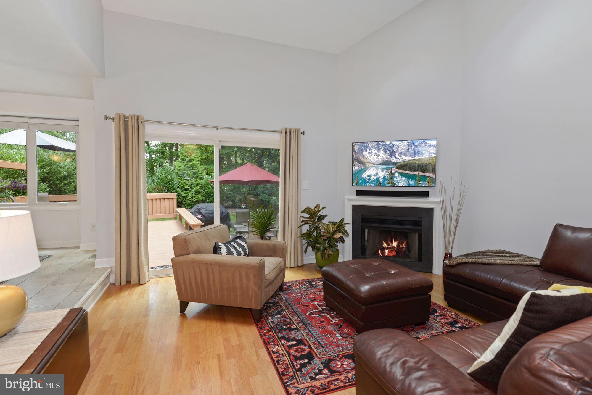11633 Chapel Cross Way Reston, VA 20194 - Photo 6 of 64 Enjoy cozy fires this winter