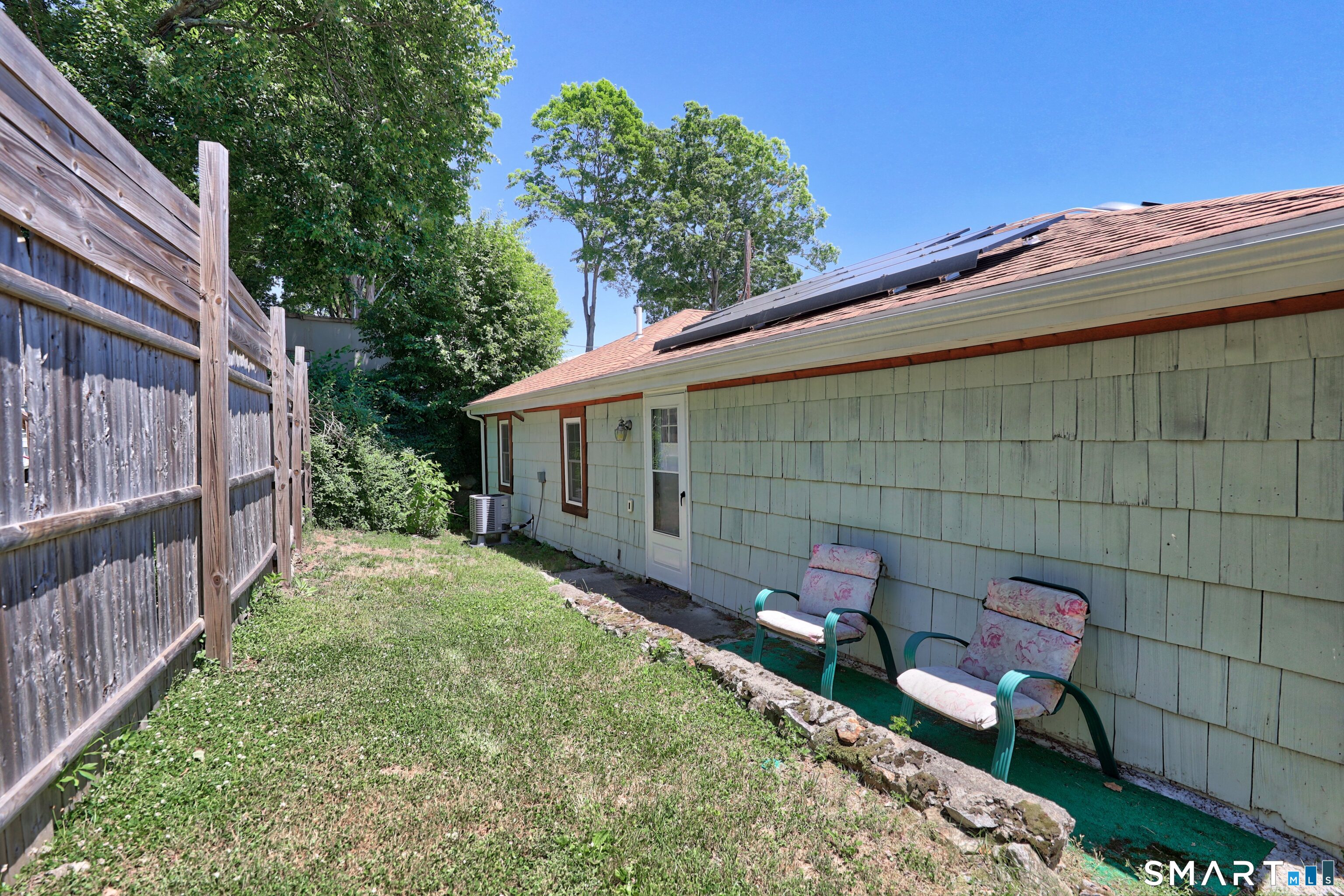 119 Lewis Street Naugatuck, CT 06770 - Photo 4 of 31