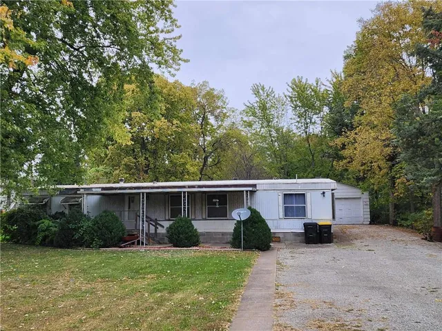 $65,000 | 305 West Benton Street, Savannah, MO 64485