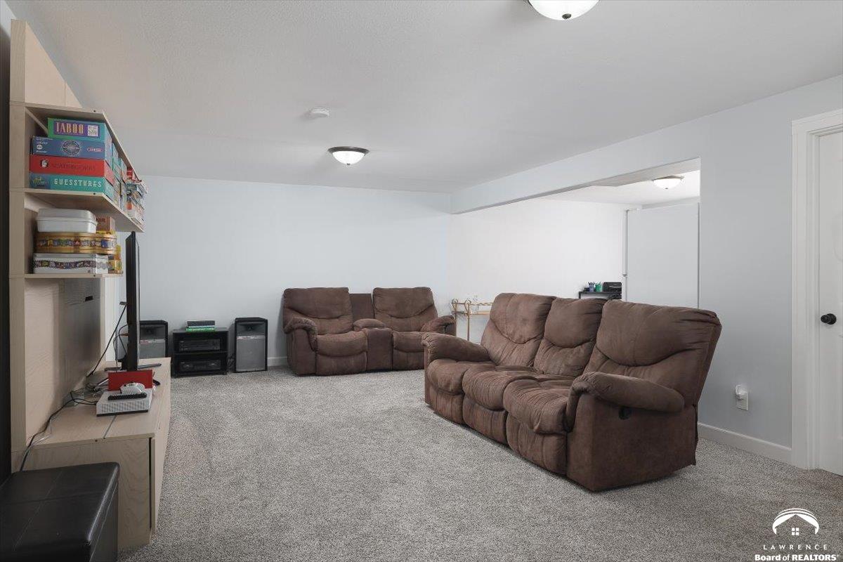 4116 Doolittle Drive Lawrence, KS 66049 - Photo 21 of 36