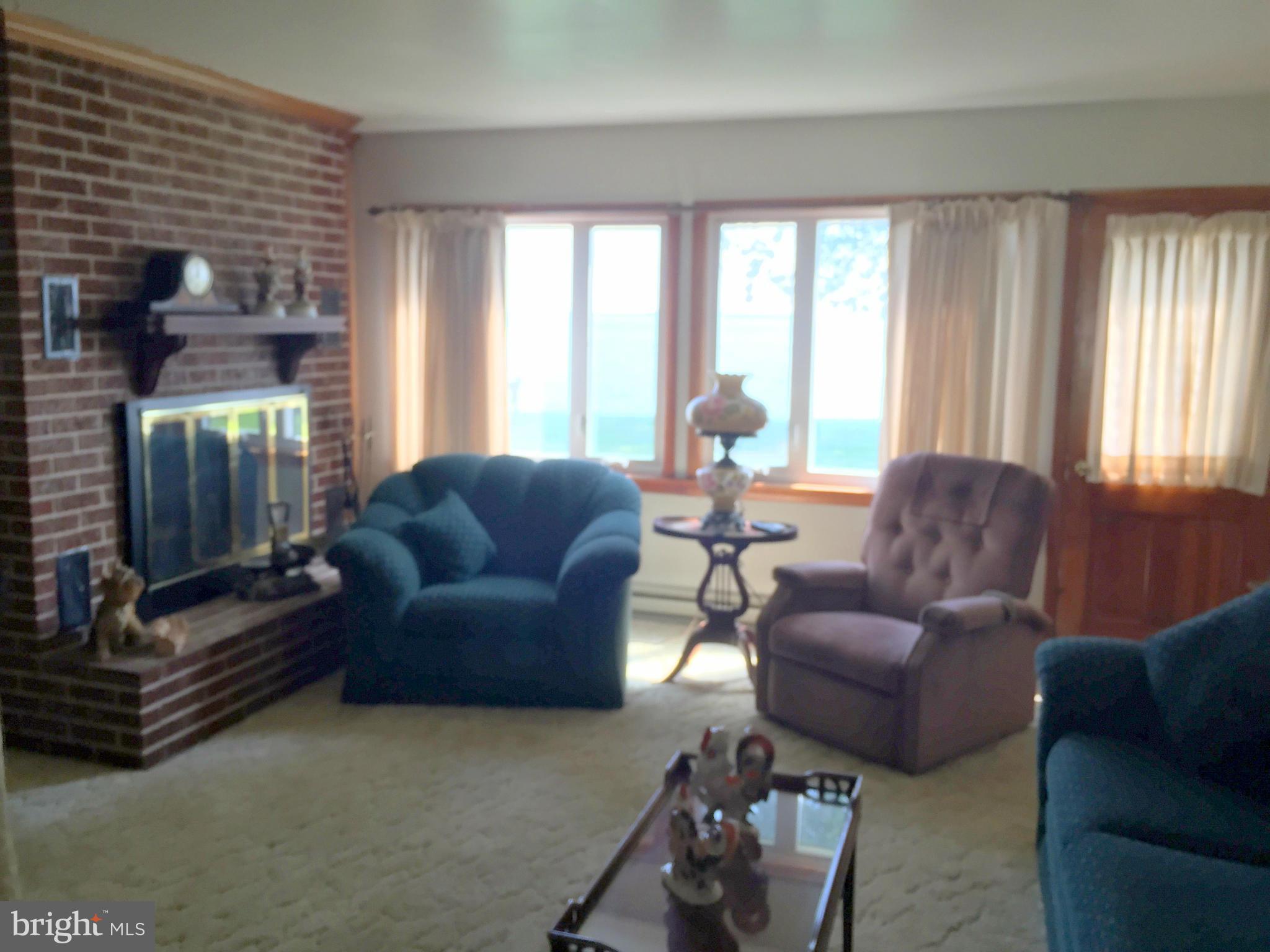 810 Monroe Manor Road Stevensville, MD 21619 - Photo 8 of 18 Living Room