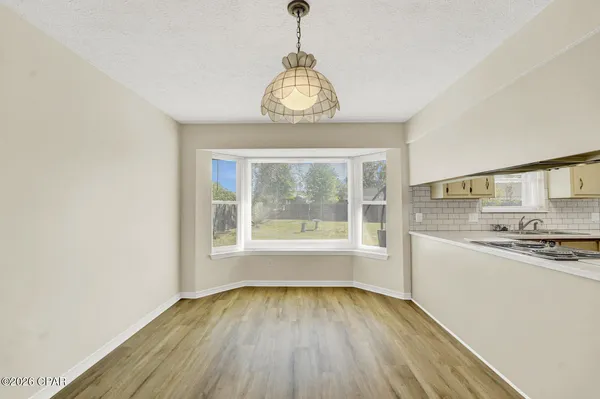 $2,300 | 7525 Melody Lane, Panama City, FL 32404