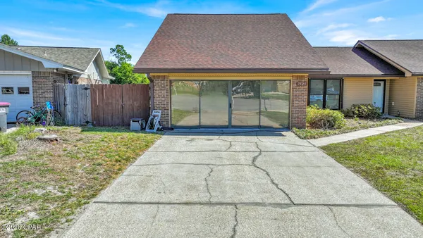 $2,300 | 7525 Melody Lane, Panama City, FL 32404