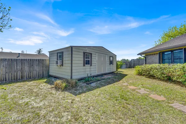 $2,300 | 7525 Melody Lane, Panama City, FL 32404
